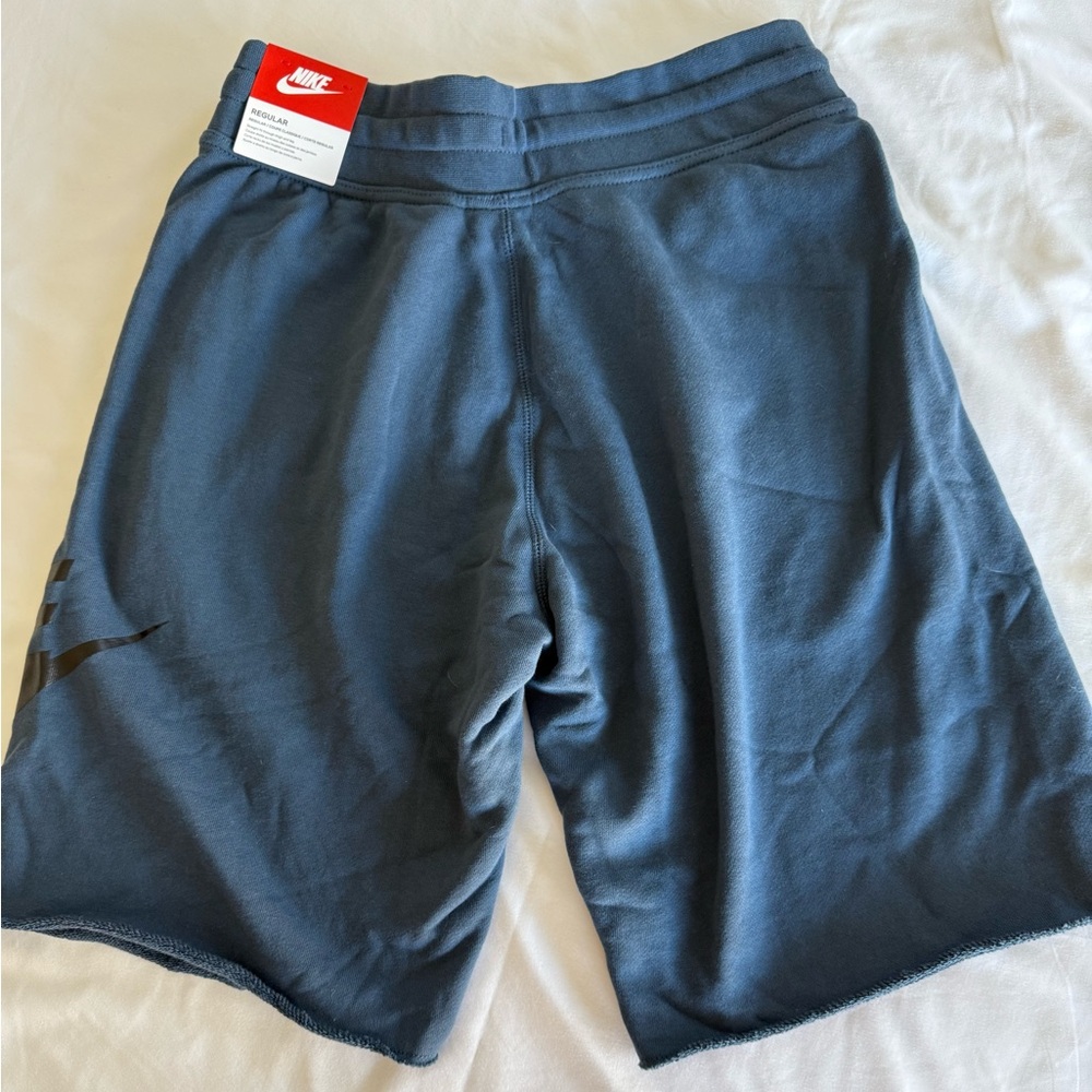 NIKE Men's Blue w/ Black Logo Drawstring Sweat Shorts - New W/ Tags - Medium - Picture 2 of 4